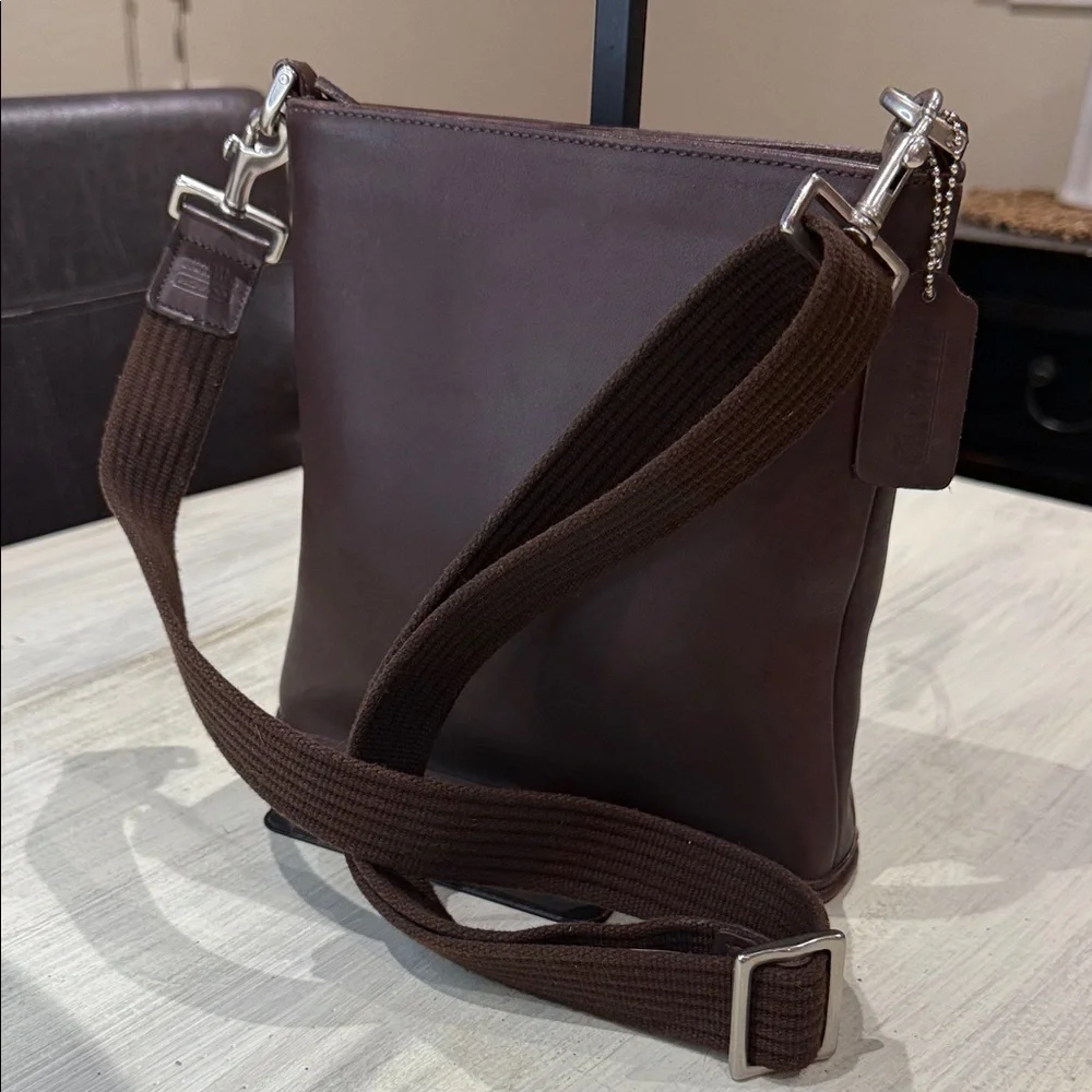 Vintage Coach Dark Brown Leatherwear Messenger/Crossbody Bag-AOD-9433